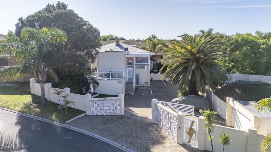 8 Bedroom Property for Sale in Brackenfell South Western Cape